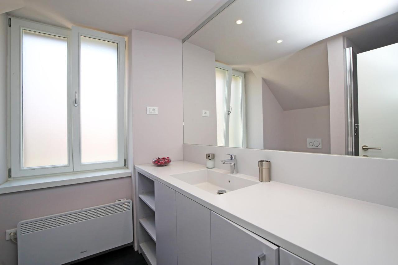 Apartment Volat Σίμπενικ Εξωτερικό φωτογραφία